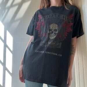 Vintage Gildan Hooters Bike Night T-Shirt Medium Skull